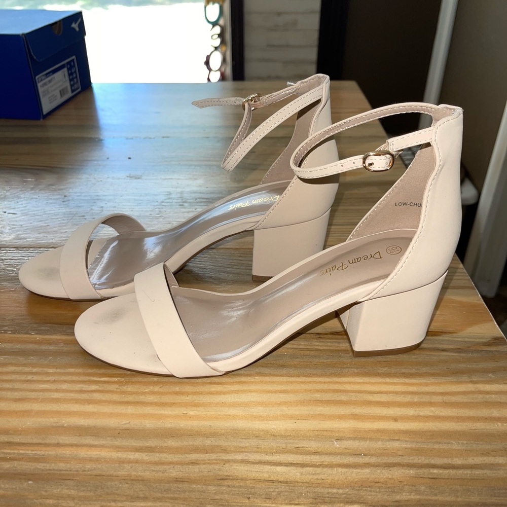 Womens Dream Paris heals: size 9.5